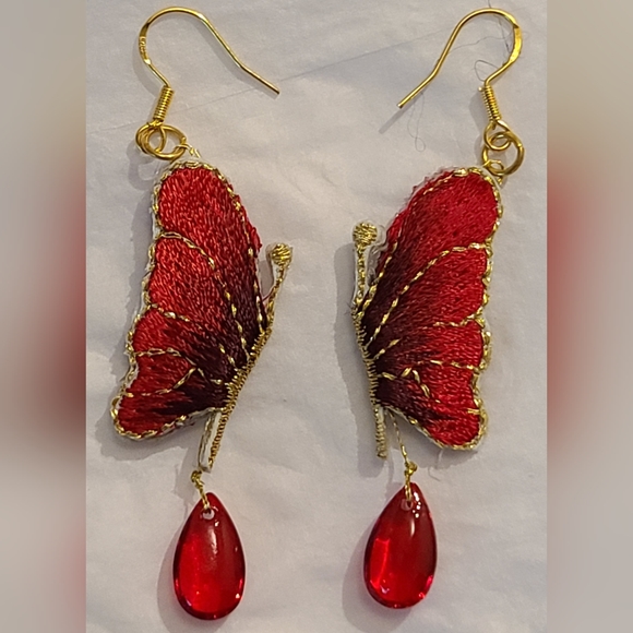 STERLING SILVER GOLD PLATED EMBROIDERED BUTTERFLY WINGS GLASS TEARDROP EARRINGS - Picture 3 of 9